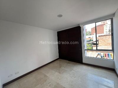 Apartamento de 3 alcobas en arriendo en Laureles Laureles, Medellín, 90 m² · foto 4 de 14