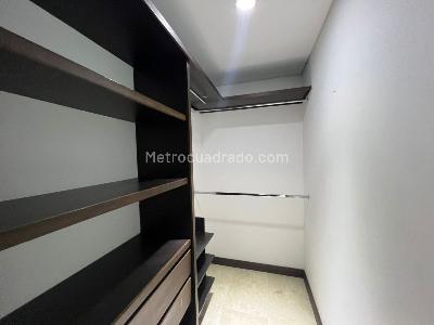 Apartamento de 3 alcobas en arriendo en Laureles Laureles, Medellín, 90 m² · foto 6 de 14