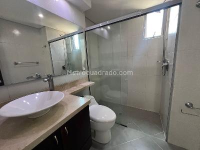 Apartamento de 3 alcobas en arriendo en Laureles Laureles, Medellín, 90 m² · foto 12 de 14