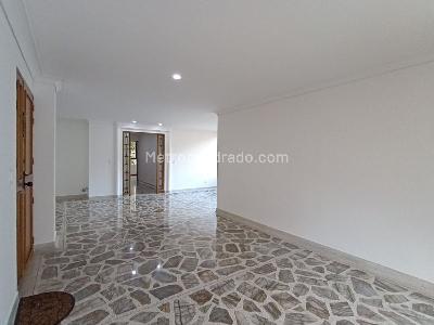 Apartamento de 3 alcobas en venta en Poblado Campestre, Medellín, 140 m² · foto 8 de 20
