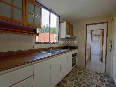 Apartamento de 3 alcobas en venta en Poblado Campestre, Medellín, 140 m² · foto 9 de 20