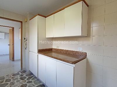 Apartamento de 3 alcobas en venta en Poblado Campestre, Medellín, 140 m² · foto 10 de 20
