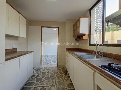 Apartamento de 3 alcobas en venta en Poblado Campestre, Medellín, 140 m² · foto 11 de 20