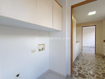 Apartamento de 3 alcobas en venta en Poblado Campestre, Medellín, 140 m² · foto 13 de 20
