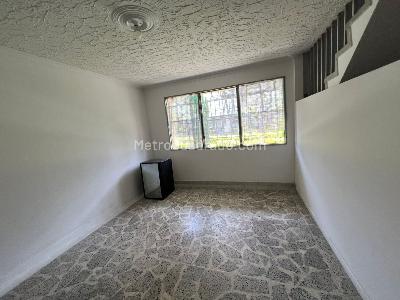 Casa de 5 alcobas en arriendo en Laureles, Medellín, 240 m² · foto 7 de 20