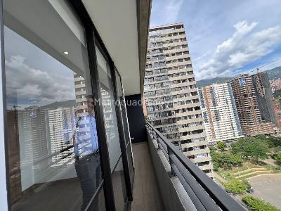 Apartamento de 2 alcobas en venta en El Poblado, Medellín, 88 m² · foto 10 de 20