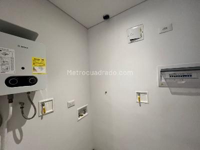 Apartamento de 2 alcobas en venta en El Poblado, Medellín, 88 m² · foto 14 de 20