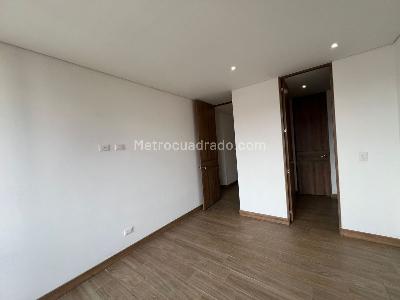 Apartamento de 2 alcobas en venta en El Poblado, Medellín, 88 m² · foto 18 de 20