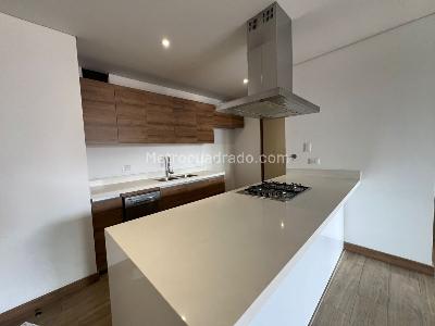 Apartamento de 2 alcobas en venta en El Poblado, Medellín, 88 m² · foto 7 de 20