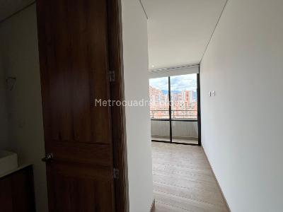 Apartamento de 2 alcobas en venta en El Poblado, Medellín, 88 m² · foto 13 de 20