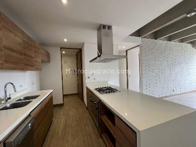 Apartamento de 2 alcobas en venta en El Poblado, Medellín, 88 m² · foto 16 de 20