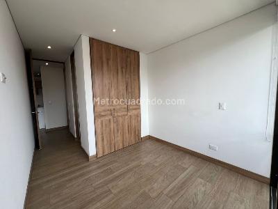 Apartamento de 2 alcobas en venta en El Poblado, Medellín, 88 m² · foto 19 de 20
