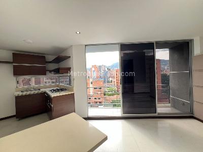 Apartamento de 1 alcoba en arriendo en Laureles, Medellín, 40 m² · foto 4 de 16