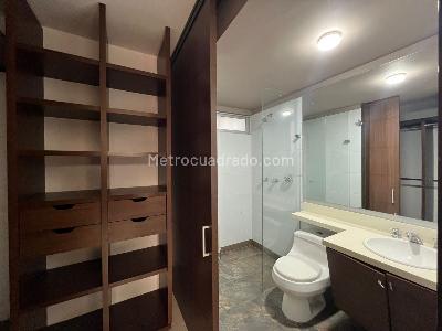Apartamento de 1 alcoba en arriendo en Laureles, Medellín, 40 m² · foto 11 de 16