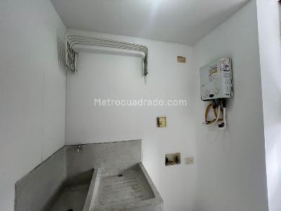 Apartamento de 1 alcoba en arriendo en Laureles, Medellín, 40 m² · foto 13 de 16