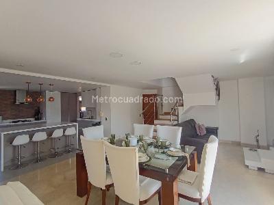 Apartamento de 3 alcobas en venta en La Mota, Medellín, 154 m² · foto 12 de 20