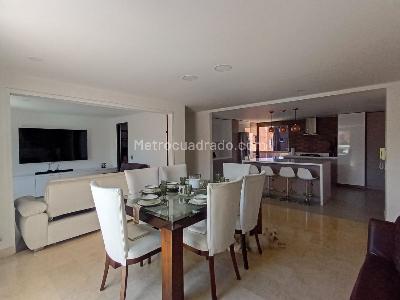 Apartamento de 3 alcobas en venta en La Mota, Medellín, 154 m² · foto 18 de 20