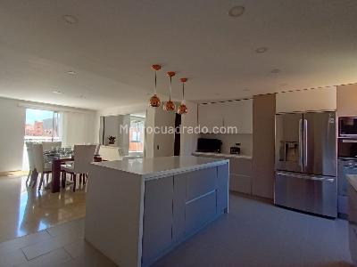 Apartamento de 3 alcobas en venta en La Mota, Medellín, 154 m² · foto 4 de 20