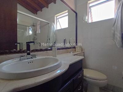 Apartamento de 3 alcobas en venta en La Mota, Medellín, 154 m² · foto 5 de 20