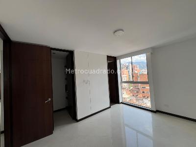 Apartamento de 3 alcobas en venta en Laureles, Medellín, 92 m² · foto 8 de 16