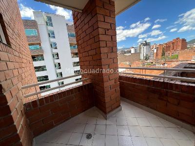 Apartamento de 3 alcobas en venta en Laureles, Medellín, 118 m² · foto 14 de 20
