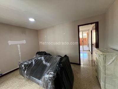 Apartamento de 3 alcobas en venta en Laureles, Medellín, 118 m² · foto 15 de 20