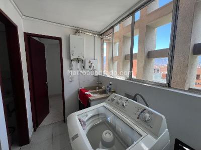 Apartamento de 3 alcobas en venta en Laureles, Medellín, 118 m² · foto 19 de 20