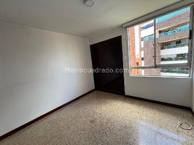Apartamento de 3 alcobas en venta en Laureles, Medellín, 118 m² · foto 7 de 20