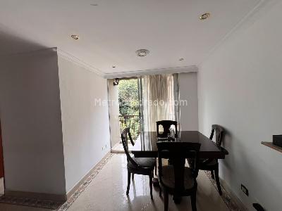Apartamento en venta en Loma Del Indio, Medellín · foto 2 de 14