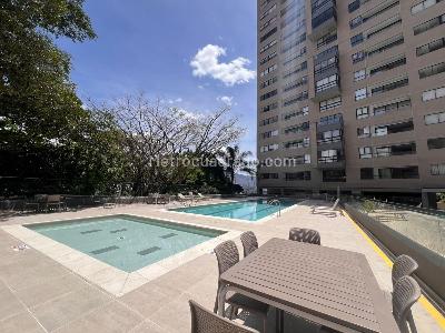 Apartamento de 3 alcobas en arriendo en El Poblado Castropol, Medellín, 90 m² · foto 17 de 20