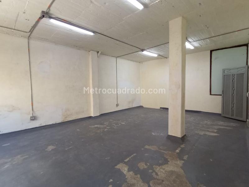 Bodega en Arriendo, Zona Industrial De Belen, Medellín - Más