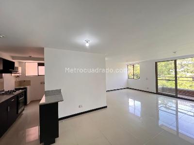 Apartamento en venta en Rodeo Alto, Medellín · foto 3 de 14