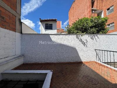 Casa de 3 alcobas en venta en La Castellana, Medellín, 150 m² · foto 17 de 19