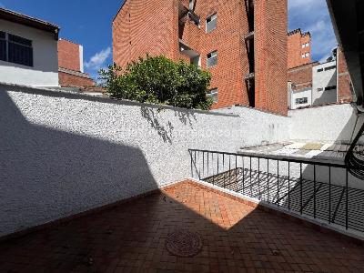 Casa de 3 alcobas en venta en La Castellana, Medellín, 150 m² · foto 18 de 19