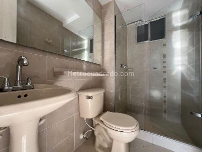 Apartamento de 3 alcobas en arriendo en Poblado Ciudad Del Rio, Medellín, 85 m² · foto 10 de 17