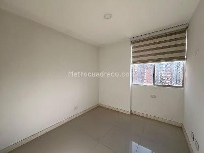 Apartamento de 3 alcobas en arriendo en Poblado Ciudad Del Rio, Medellín, 85 m² · foto 13 de 17