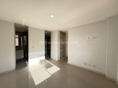 Apartamento de 3 alcobas en arriendo en Poblado Ciudad Del Rio, Medellín, 85 m² · foto 15 de 17
