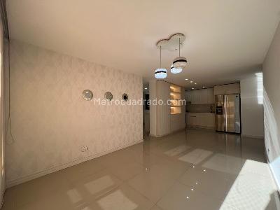Apartamento de 3 alcobas en arriendo en Poblado Ciudad Del Rio, Medellín, 85 m² · foto 3 de 17