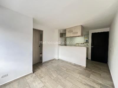 Apartamento de 1 alcoba en arriendo en La America Barrio Cristobal, Medellín, 40 m² · foto 3 de 6