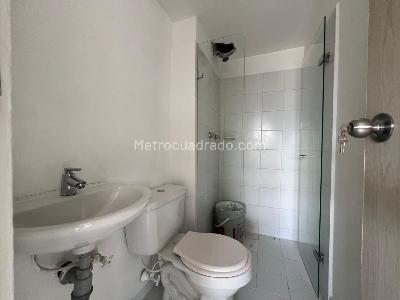 Apartamento de 2 alcobas en arriendo en La America Barrio Cristobal, Medellín, 45 m² · foto 8 de 8