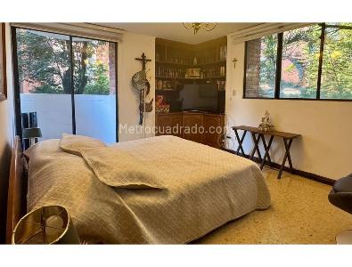 Apartamento de 3 alcobas en venta en Laureles Conquistadores, Medellín, 140 m² · foto 5 de 9