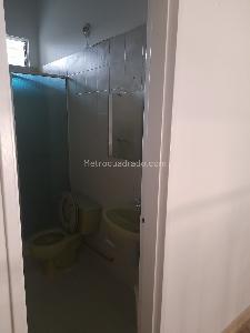 Casa de 5 alcobas en arriendo en Laureles La Castellana, Medellín, 300 m² · foto 19 de 20