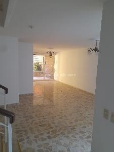 Casa de 5 alcobas en arriendo en Laureles La Castellana, Medellín, 300 m² · foto 7 de 20