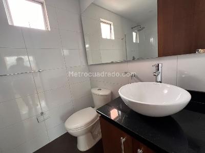 Apartamento de 3 alcobas en arriendo en Laureles Las Acacias, Medellín, 112 m² · foto 12 de 13
