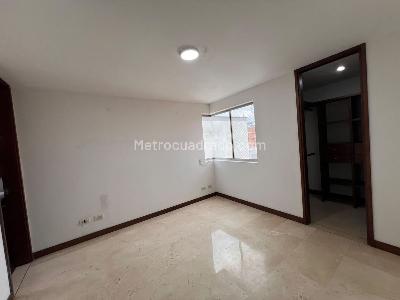 Apartamento de 3 alcobas en arriendo en Laureles Las Acacias, Medellín, 112 m² · foto 7 de 13