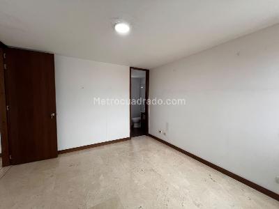 Apartamento de 3 alcobas en arriendo en Laureles Las Acacias, Medellín, 112 m² · foto 8 de 13