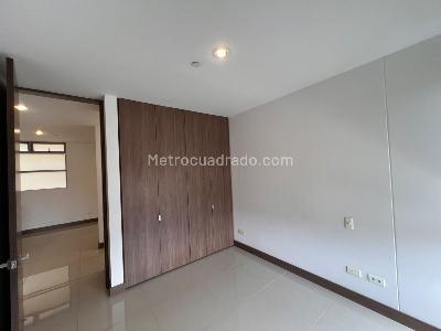 Apartamento en venta en El Poblado Castropol, Medellín · foto 4 de 20