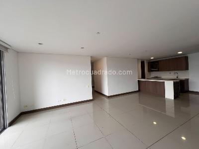 Apartamento en venta en El Poblado Castropol, Medellín · foto 5 de 20