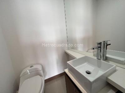 Apartamento en venta en El Poblado Castropol, Medellín · foto 11 de 20