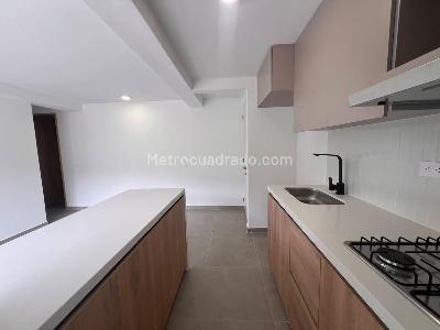 Apartamento de 3 alcobas en venta en Itagui Los Gomez, Itagüí, 55 m² · foto 6 de 15